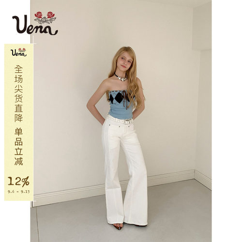 Uena白色水洗微喇牛仔裤