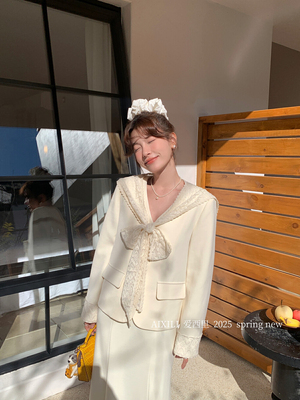 爱西里早春新款法式气质蕾丝绣花披肩设计感百搭小香风短外套上衣