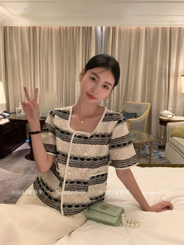 法式复古方领条纹蕾丝短袖衬衫女