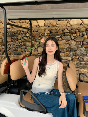 高级感重钉珠亮片百搭背心上衣女