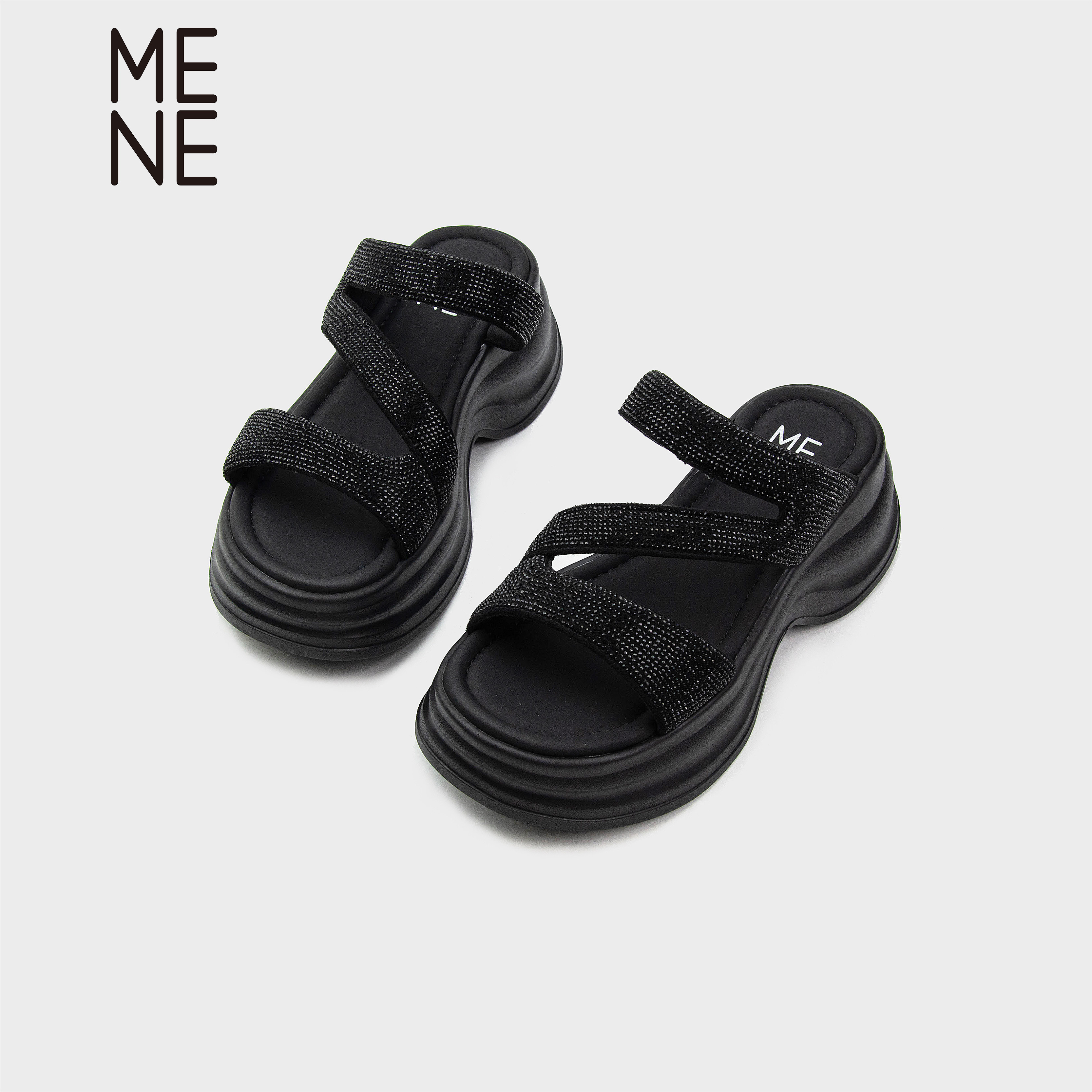 MENE黑色松糕增高水钻一字凉拖