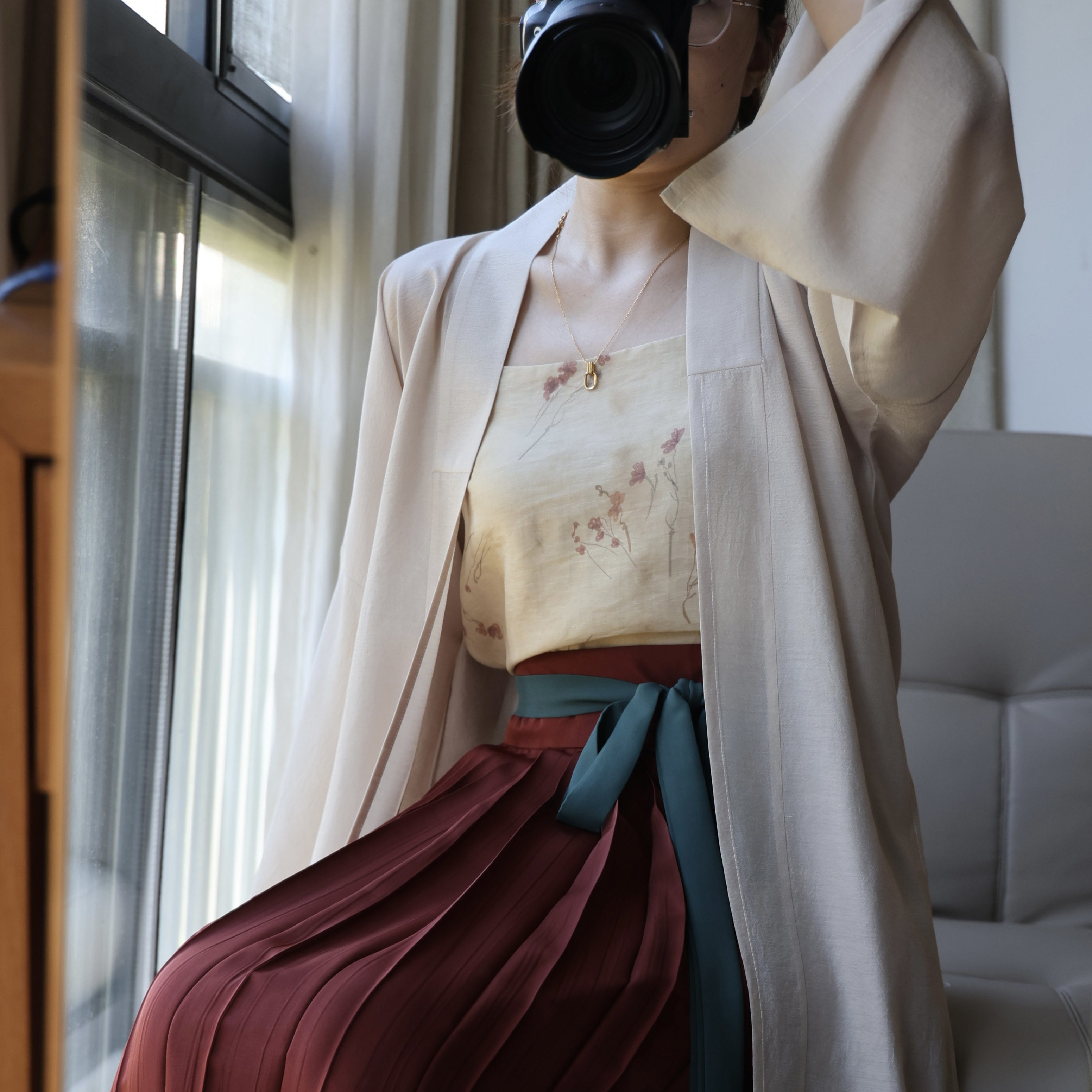 花落闲庭｜汉服吊带罗裳织造改良汉服真丝棉宋抹宋制内搭印花天丝