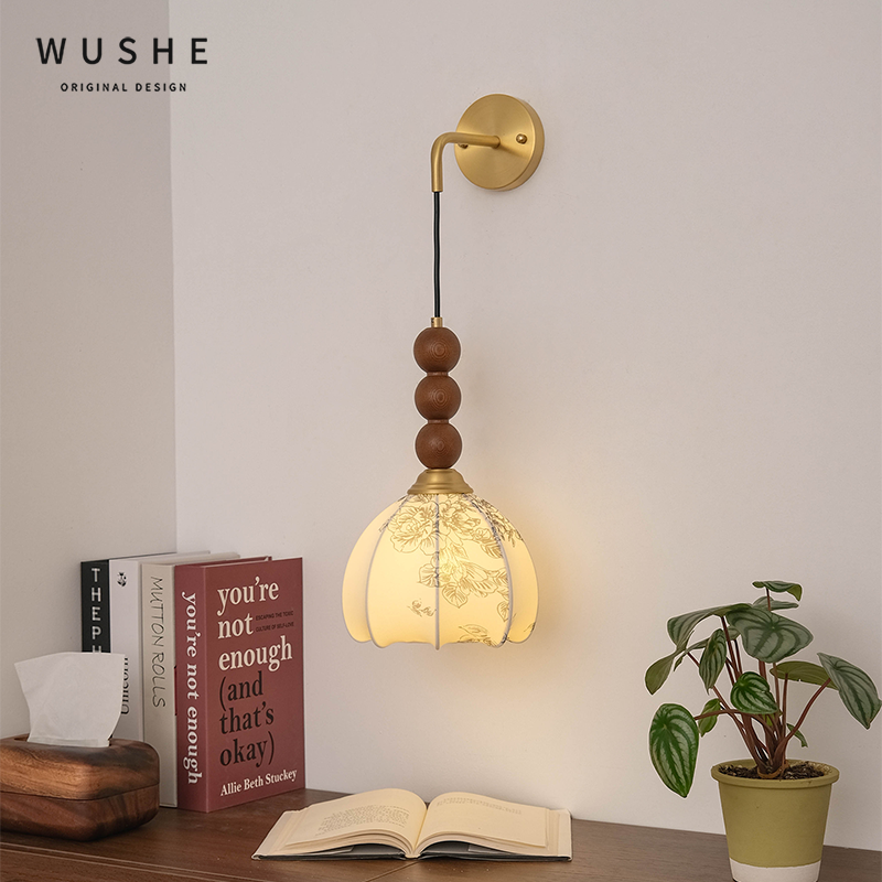 法式中古床头壁灯复古实木卧室床头走廊茶室民宿意式布艺装饰壁灯