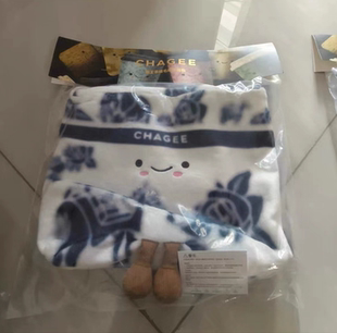 霸王茶姬茶马古道毛绒单肩包杯子玩具公仔玩偶包包挂件女生日礼物