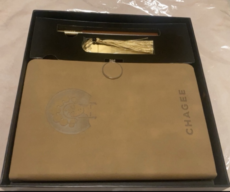 霸王茶姬典藏笔记本礼盒全新未使用周边