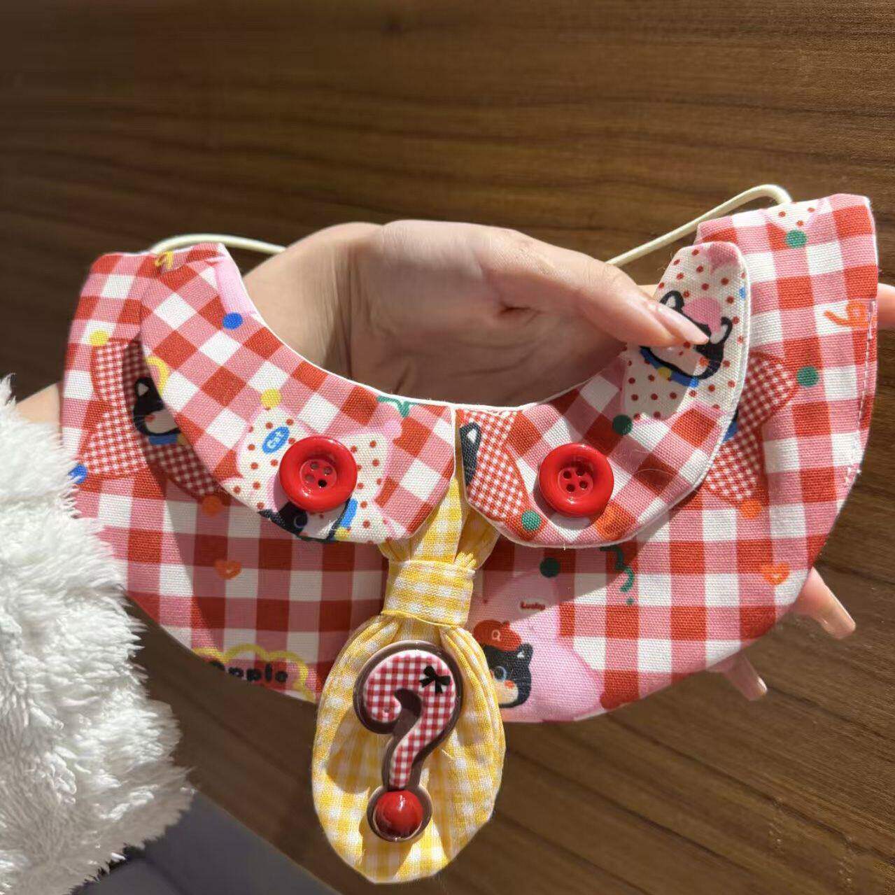 宠物口水巾围巾猫咪围脖狗狗三角巾小型犬拍照饰品可爱透气围兜