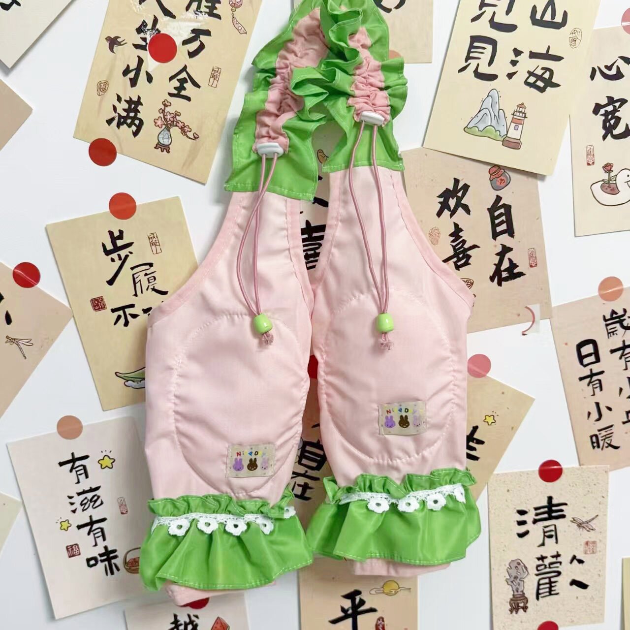 新品狗狗宠物衣服可爱花边公主风护肘金毛萨摩阿拉斯加防脏护膝