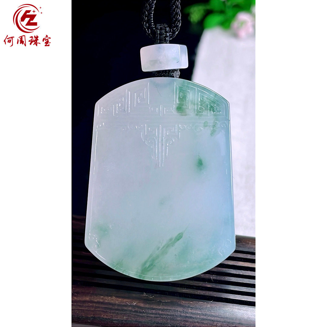 何周珠宝 缅甸天然A货翡翠玉石孤品 老坑冰种飘花厚装无事牌吊坠