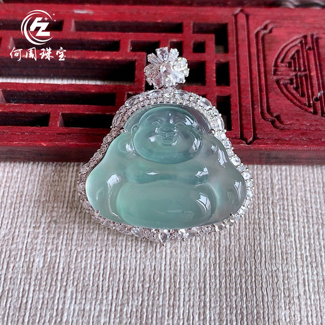 何周珠宝 缅甸天然A货玉石翡翠 18k金伴钻镶嵌冰种晴水佛公吊坠