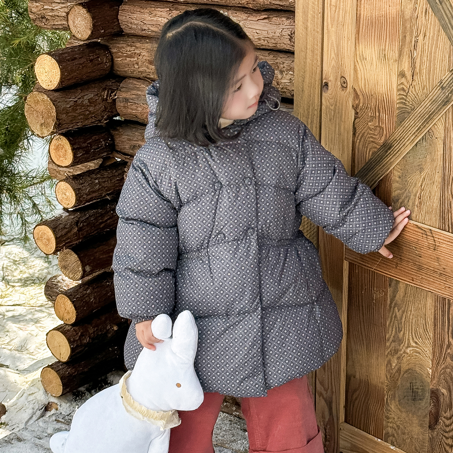 女童羽绒服中长款2025冬季新款宝宝羽绒服中小童装1-3-6-8岁4205