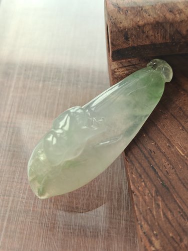 天然翡翠吊坠冰种飘花A货福瓜吊坠挂件男女玉石挂件批发价缅甸玉