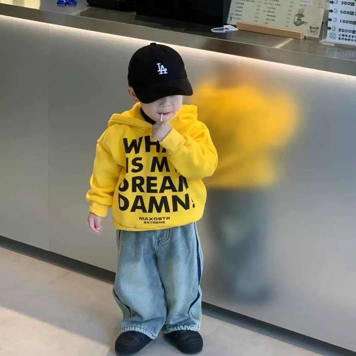 男童秋冬连帽卫衣2025新款儿童痞帅字母衣服男女宝宝加绒黄色上衣
