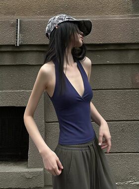 韩系辣妹深V领挂脖上衣女2026夏高级感简约气质辣妹收腰显瘦小衫