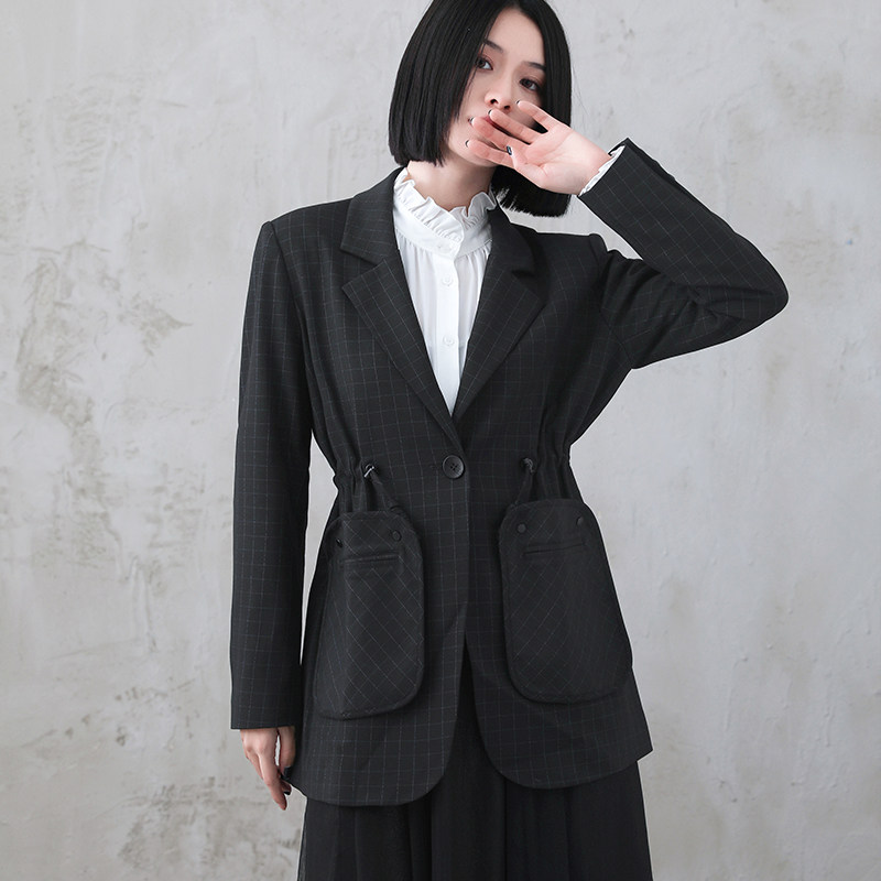 职场休闲风长袖西装外套
