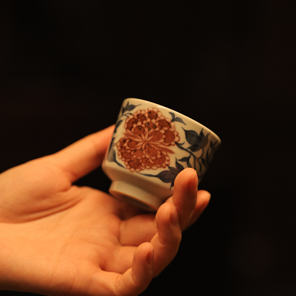 畅怀堂青花釉里红牡丹纹直口杯