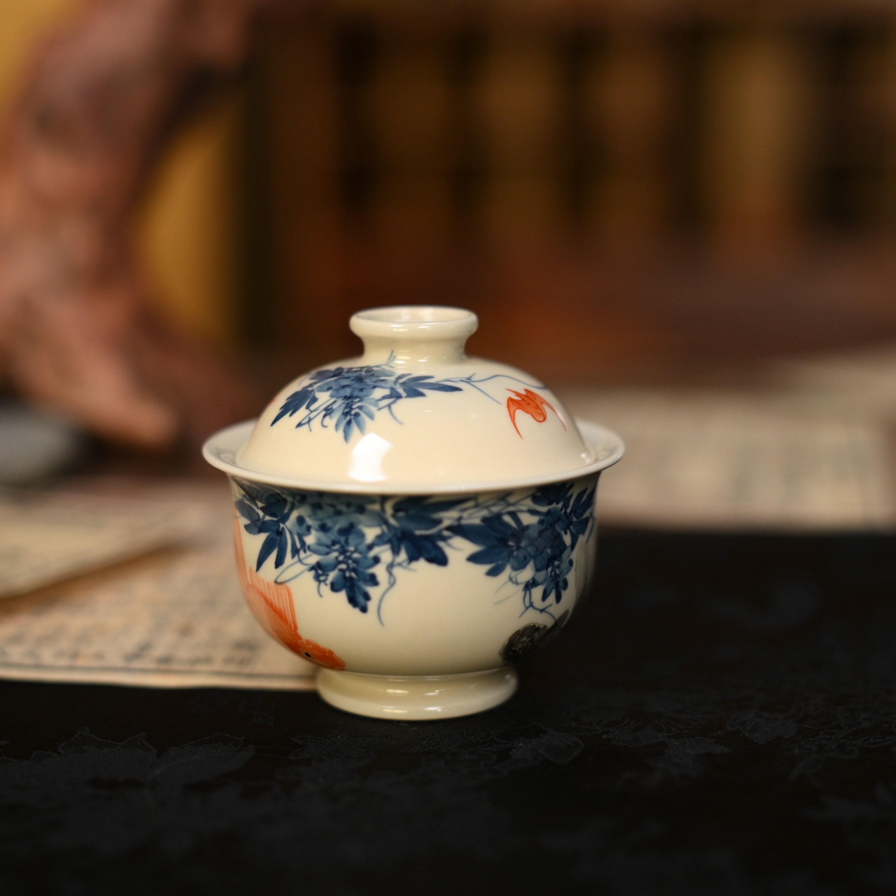 墨冉紫藤斗彩金鱼海棠盖碗茶杯