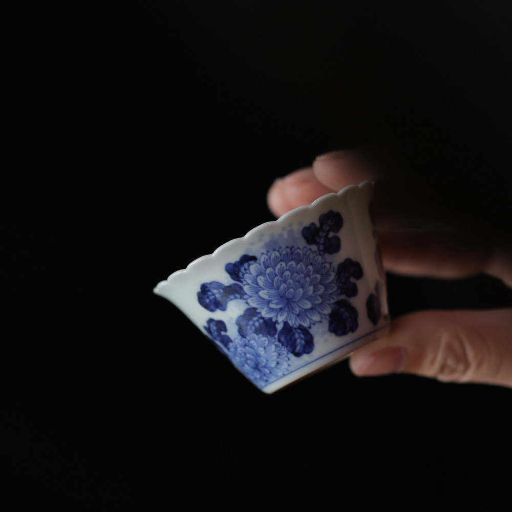 慢叩柴窑青花青篱菊花杯马蹄杯