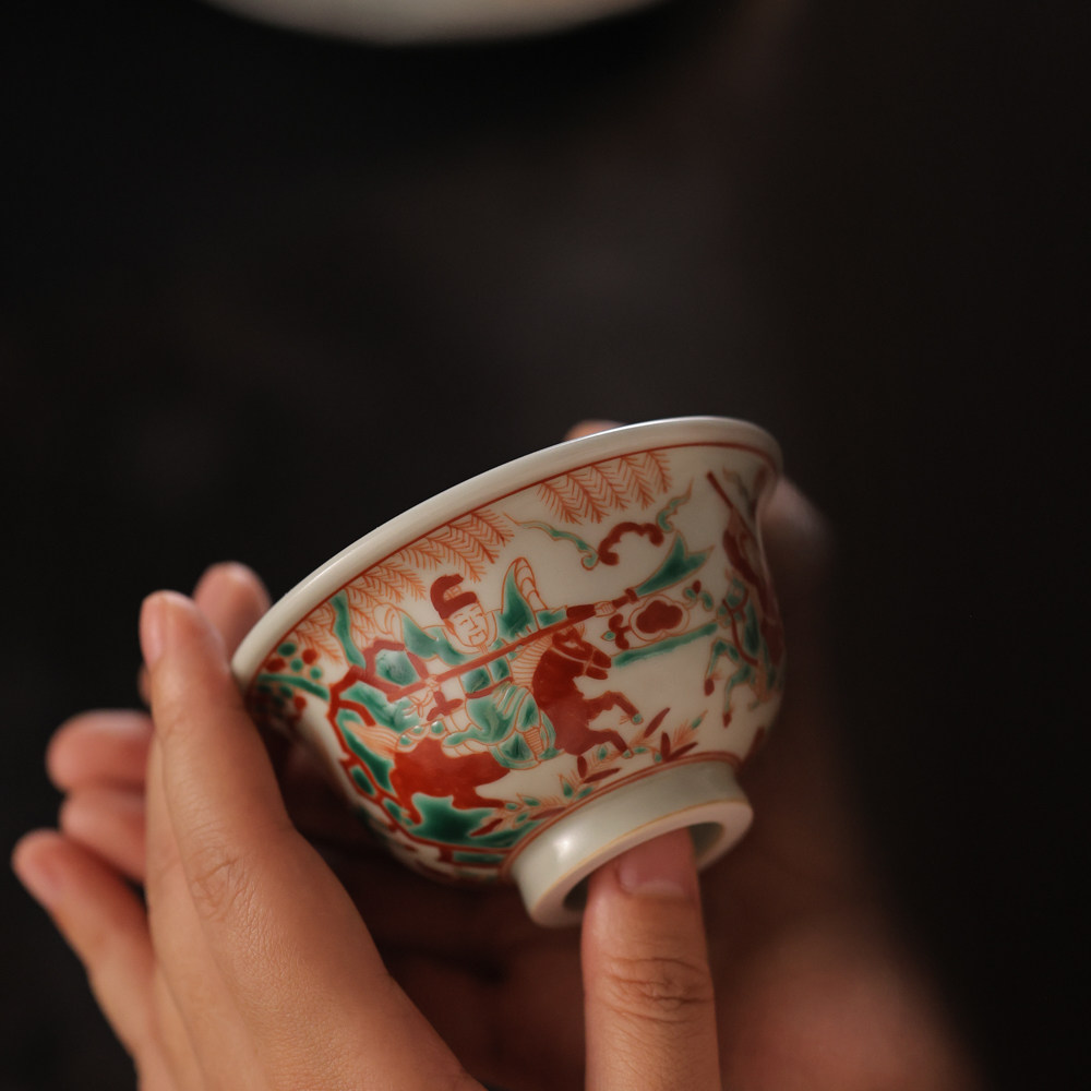 翁宿斗彩红绿彩三英战吕布压手杯