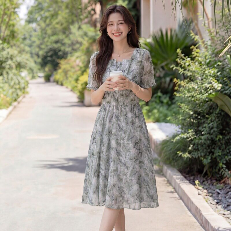 女装2026夏季新款时尚方领裙子胖妹妹气质碎花中长款连衣裙GT2683