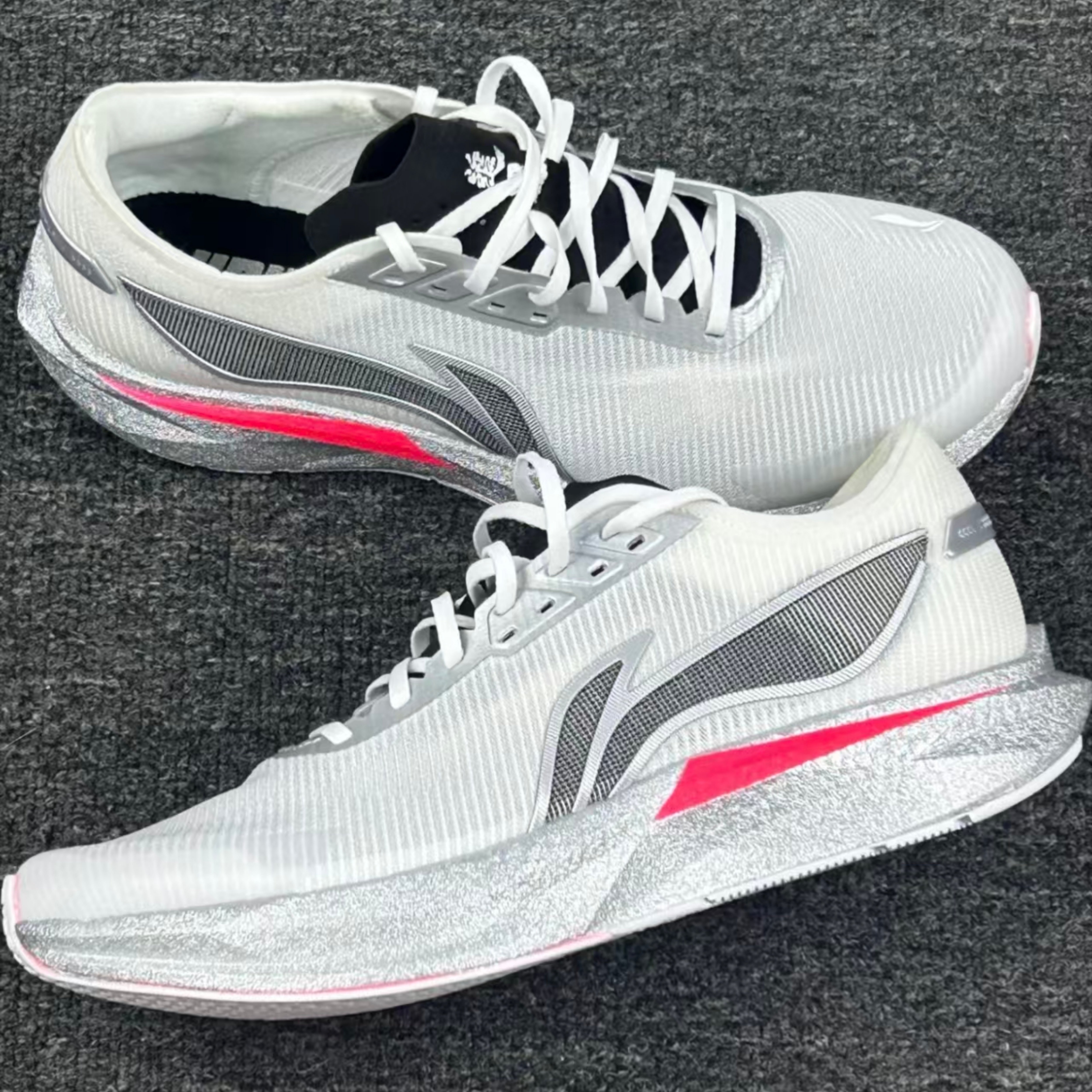 岩石体育 李宁 追风扶摇防滑耐磨运动鞋,运动鞋new,跑步鞋,淘宝优惠券,粉丝福利购,淘宝优惠卷