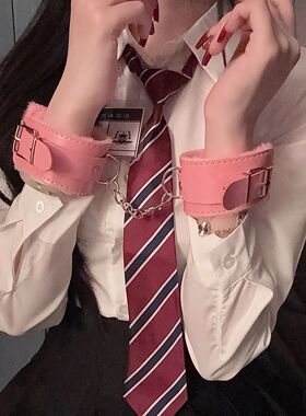 加绒皮质pu手铐女道具玩具脚镣铁脚链不伤手拍照道具COS辣妹学生