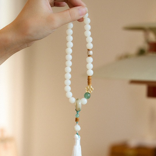 寺庙同款天然10MM白玉菩提车挂绿东陵青翠欲滴流苏有钱花挂件批发