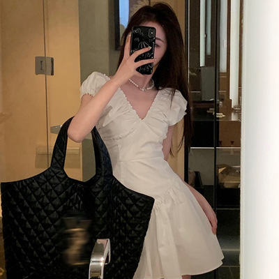 法式赫本风连衣裙显瘦高级感短裙