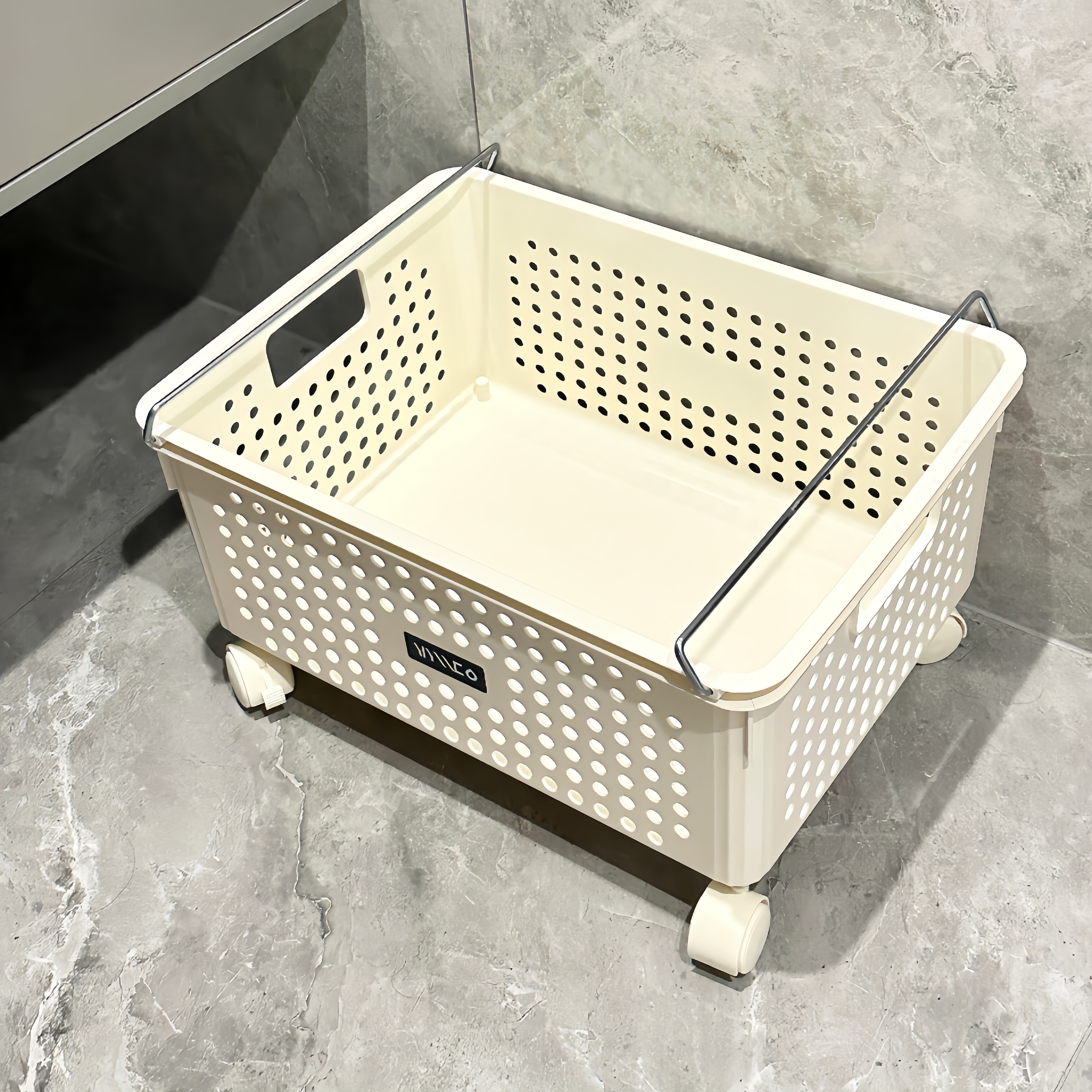 可以移动的脏衣篮，太实用啦！