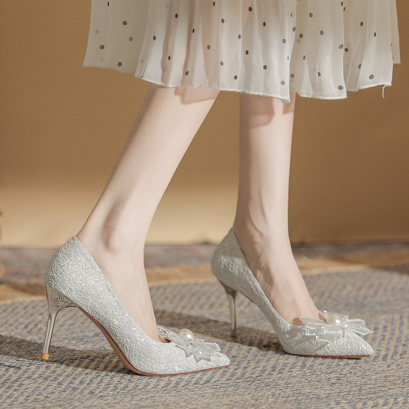 速发礼蝴婚鞋高跟鞋公主成人新水晶款蝶结细跟尖头气质仙单鞋