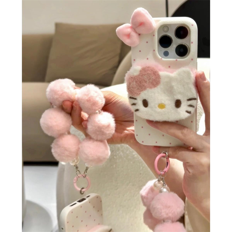 毛绒KT猫公仔适用苹果17ProMax手机壳iPhone16/15pro新款华为mate60创意P70手链OPPOReno12秋冬VIVOS19小米14