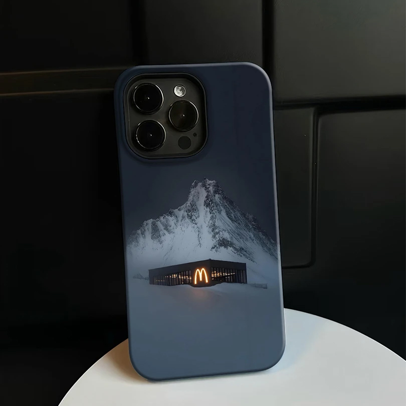 雪山M记DK菲林硬壳适用苹果16promax手机壳iPhone16/15/14/13pro个性创意14/13/12/11大孔xs/xr简约xsmax防摔