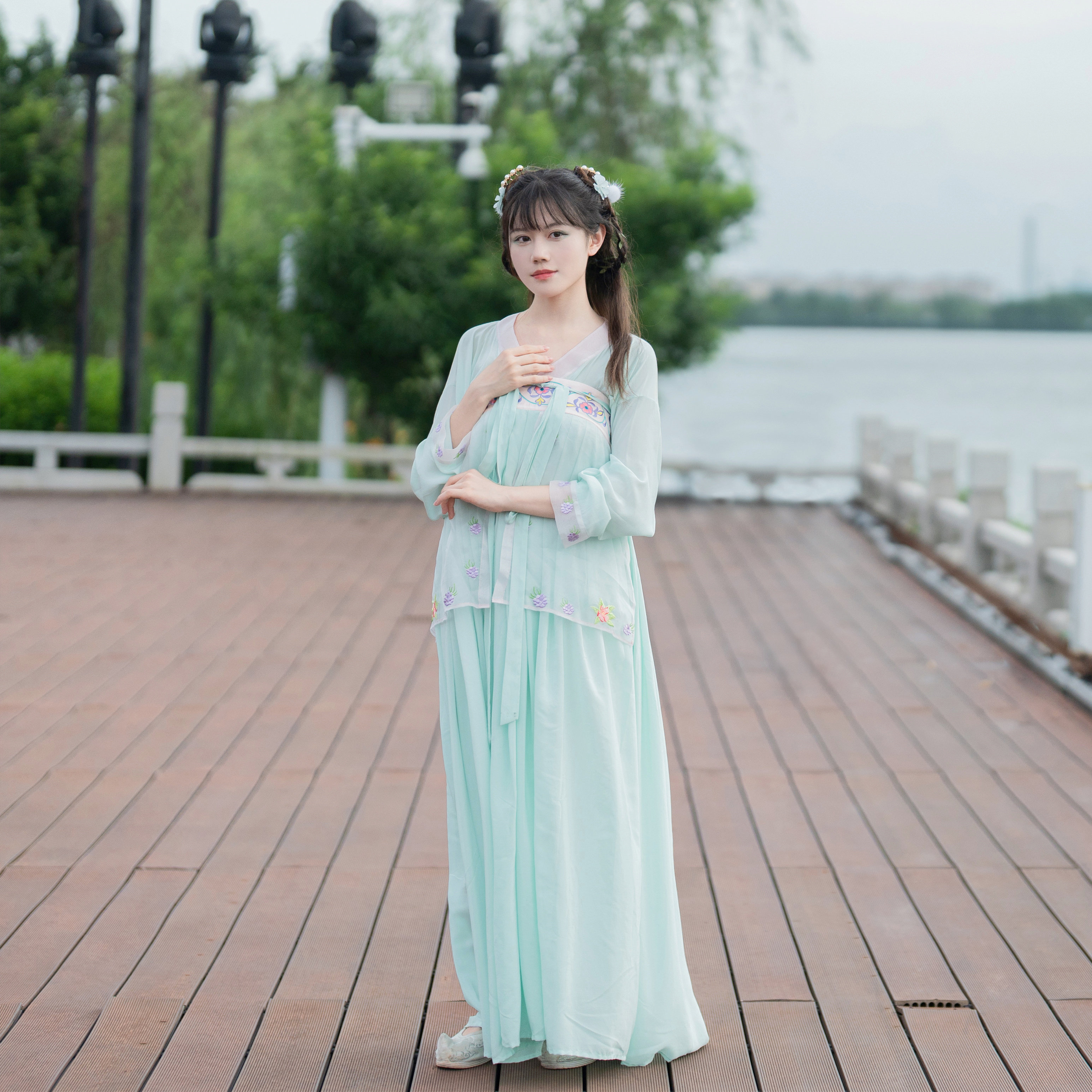 玘韵传承原创两片式围裳刺绣齐胸襦裙交领内搭中国风唐制汉服夏款