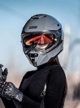 gsb头盔摩托车双镜片全盔男复古巡航机车头盔冬季保暖骑行mt头盔