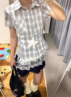 日系古着感穿搭格翻领纹短袖衬衫女轻亚小众上衣显瘦收腰短款衬衣