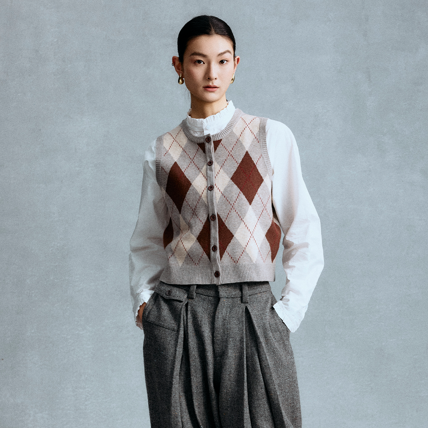 GOODBAI 菱格纹撞色提花圆领纽扣宽松针织背心