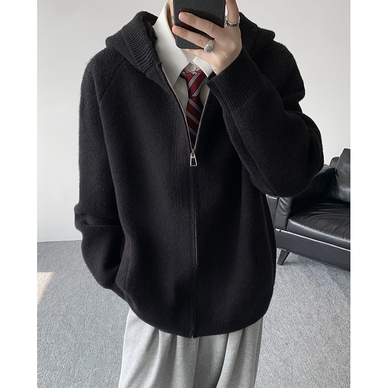 黑色