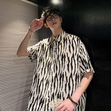 C215港风夏季冰丝垂感斑马纹碎花短袖衬衫男潮宽松帅气休闲衬衣，男装T恤，电商A115