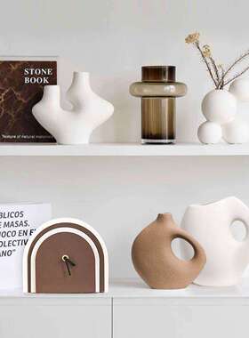 现代格调侘寂风抽象艺术高级感软装摆件轻奢高档客厅酒柜家居装饰