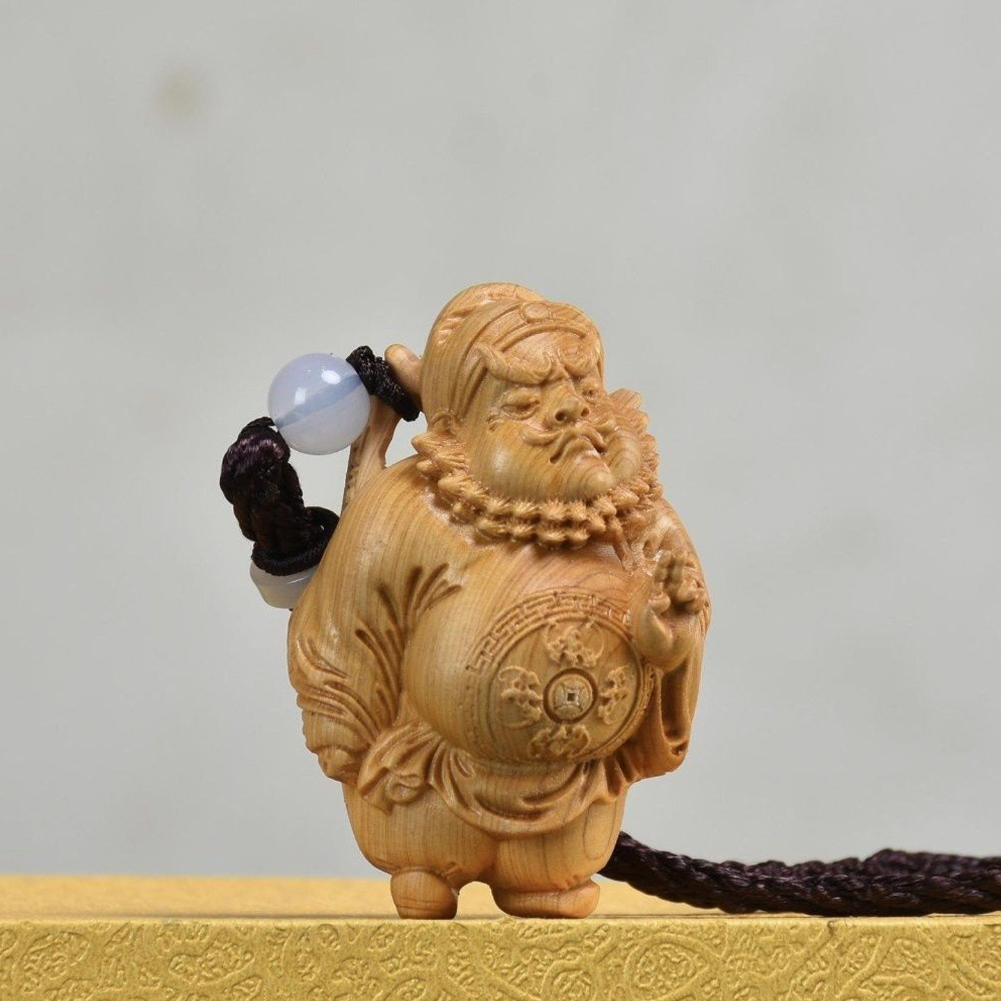 崖柏送福钟馗手把件新中