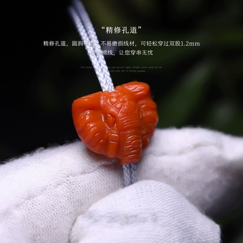 天然南红精雕刻象神贝云