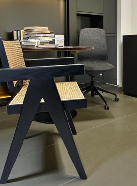 昌迪加尔椅家用藤编餐椅实木北欧原木风复古黑色奶油靠背椅