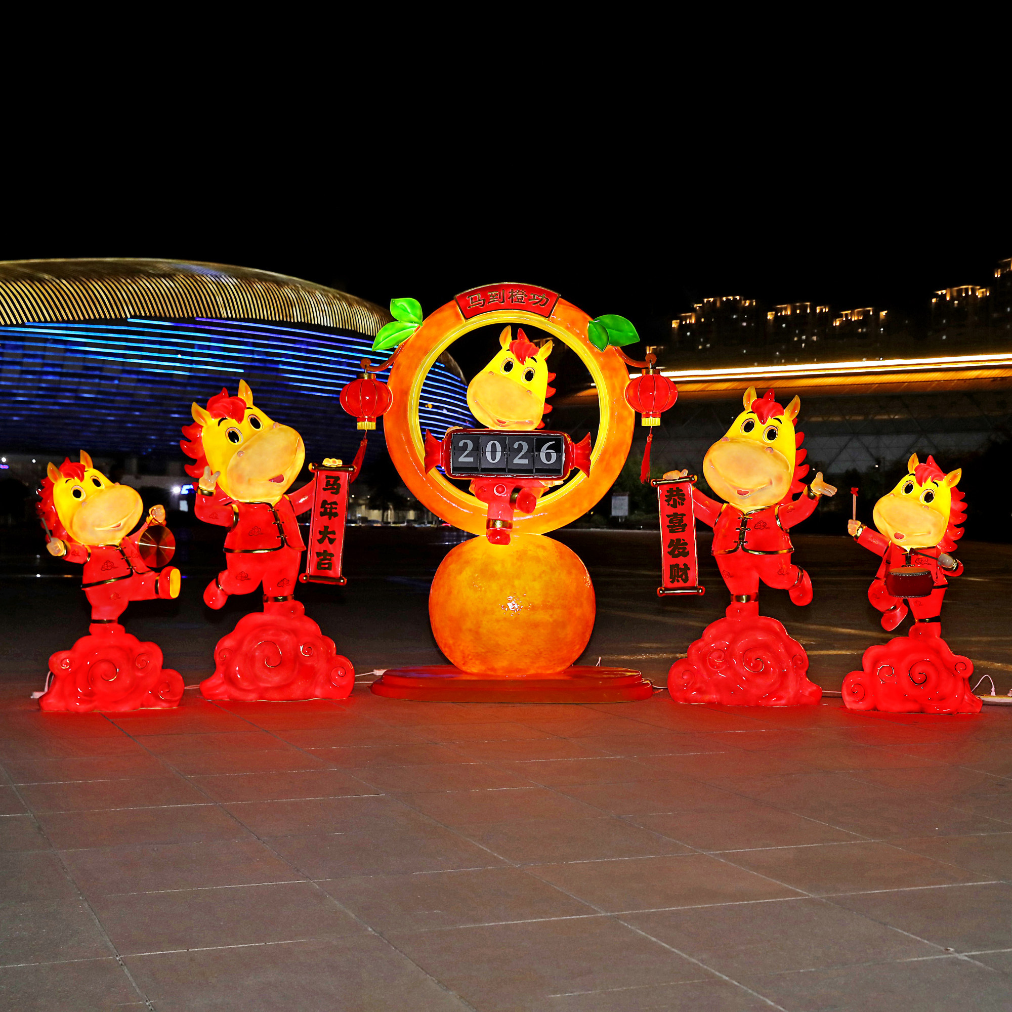 发光玻璃钢美陈卡通吉祥物摆件IP