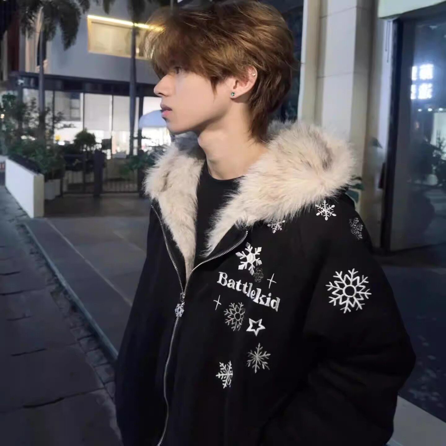 【送运费险】美式雪花刺绣毛领连
