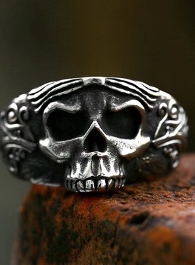 新款欧美复古朋克风骷髅头热卖男戒指鬼头露齿恶灵骑士个性指环