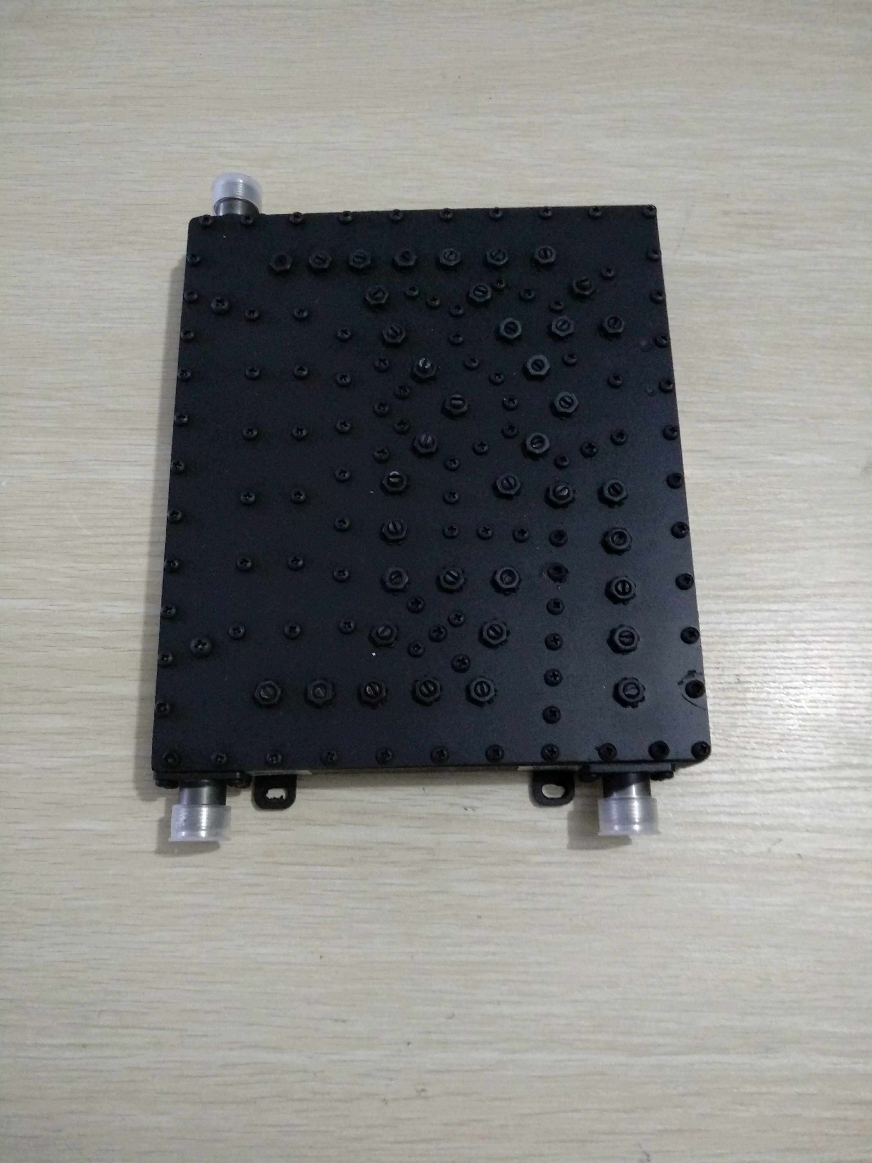 国人双频合路器混合器手机信号wifi信号合路混合器室分系统专用