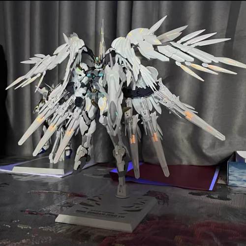 8827白雪姬掉毛天使飞翼高达大班