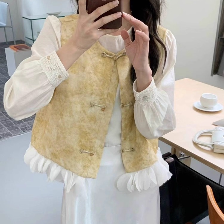 白色衬衫叠穿新中式国风花边马甲外套女时髦洋气新款2025秋上衣潮