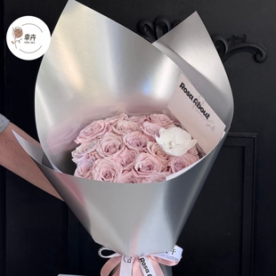 加厚哑光银色极简造型牛皮纸包花纸玫瑰花束包装纸硬卡纸花店资材