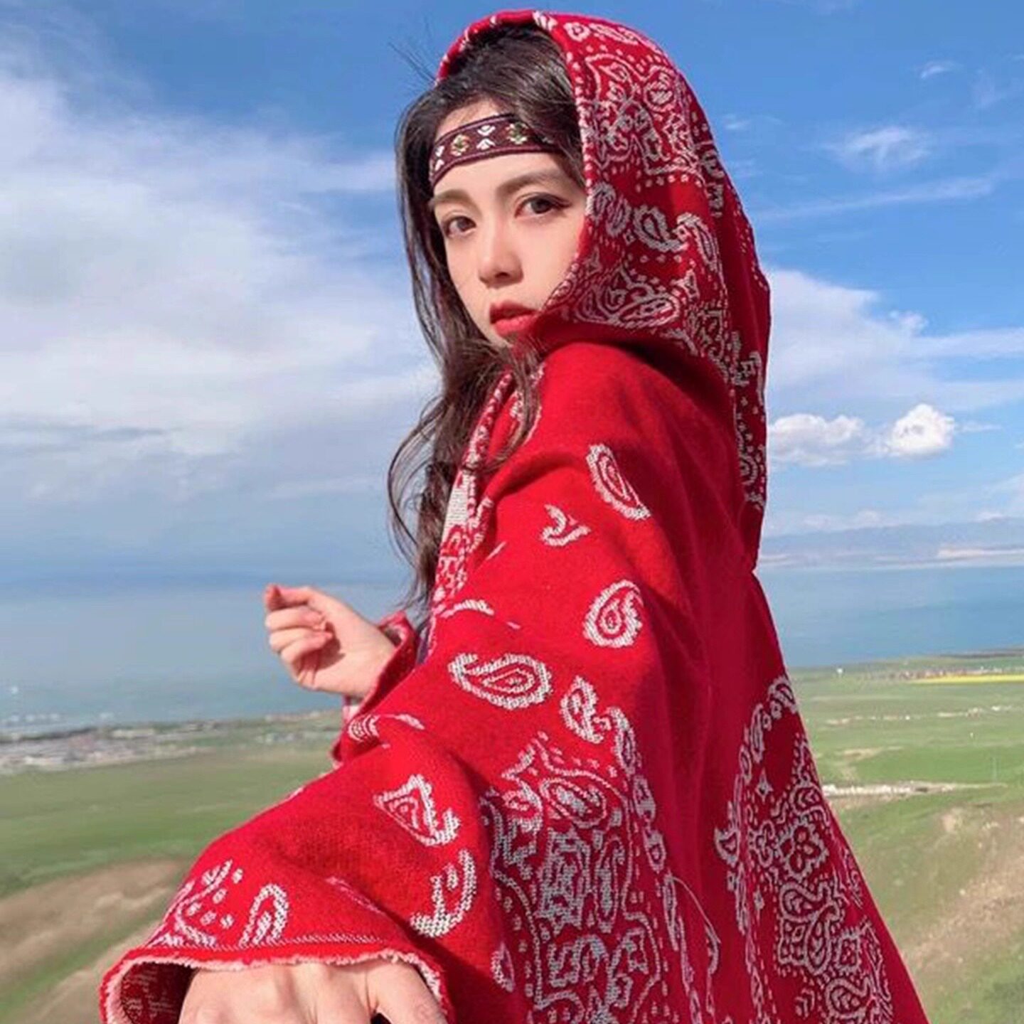 波西米亚风披肩女新疆草原旅行