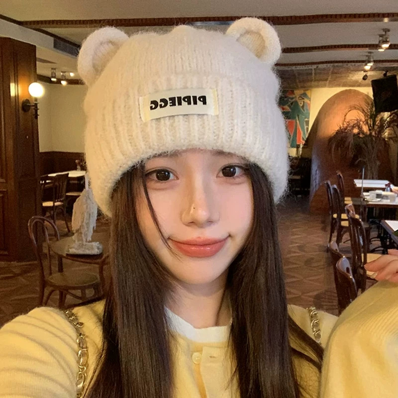 秋冬女小熊护耳加厚显脸小针织帽